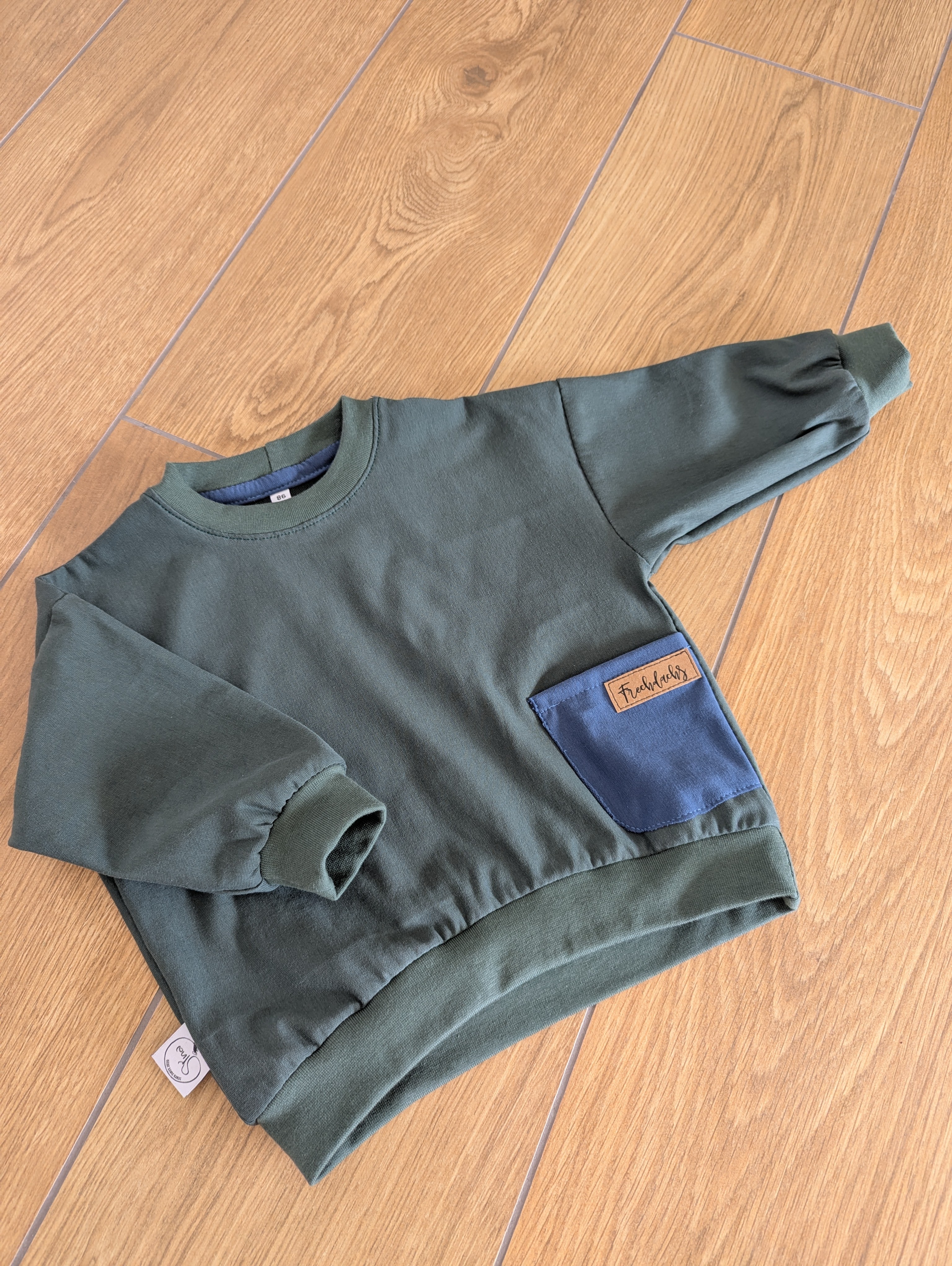 Pullover & Jacken 1